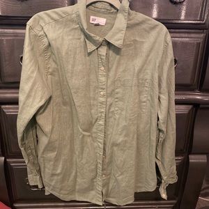Gap boyfriend fit button up shirt size XL